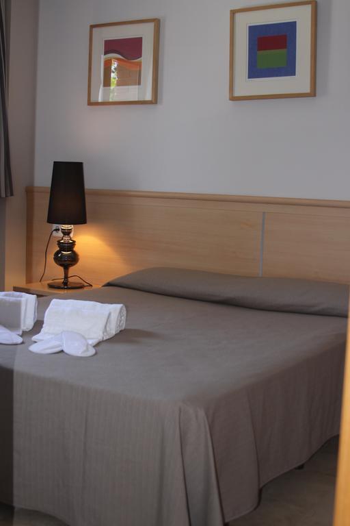 Aparthotel Marsol 카스테데펠스 외부 사진