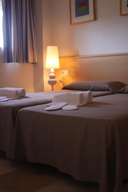 Aparthotel Marsol 카스테데펠스 외부 사진